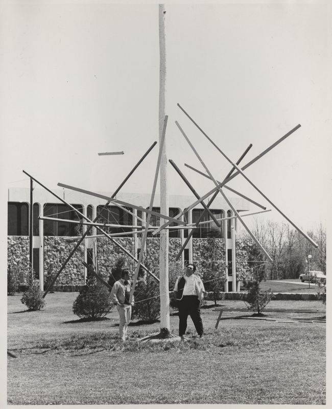 George Rickey's mobile, Six Lines